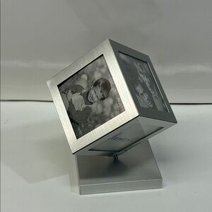 Elements Spinning Brushed Silver Finish Aluminum Photo Cube